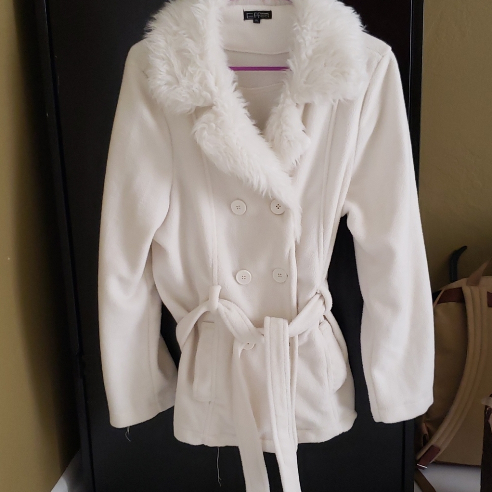 EUC Cream Faux Fur Coat XL